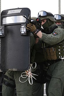 can riot shield stop bullets