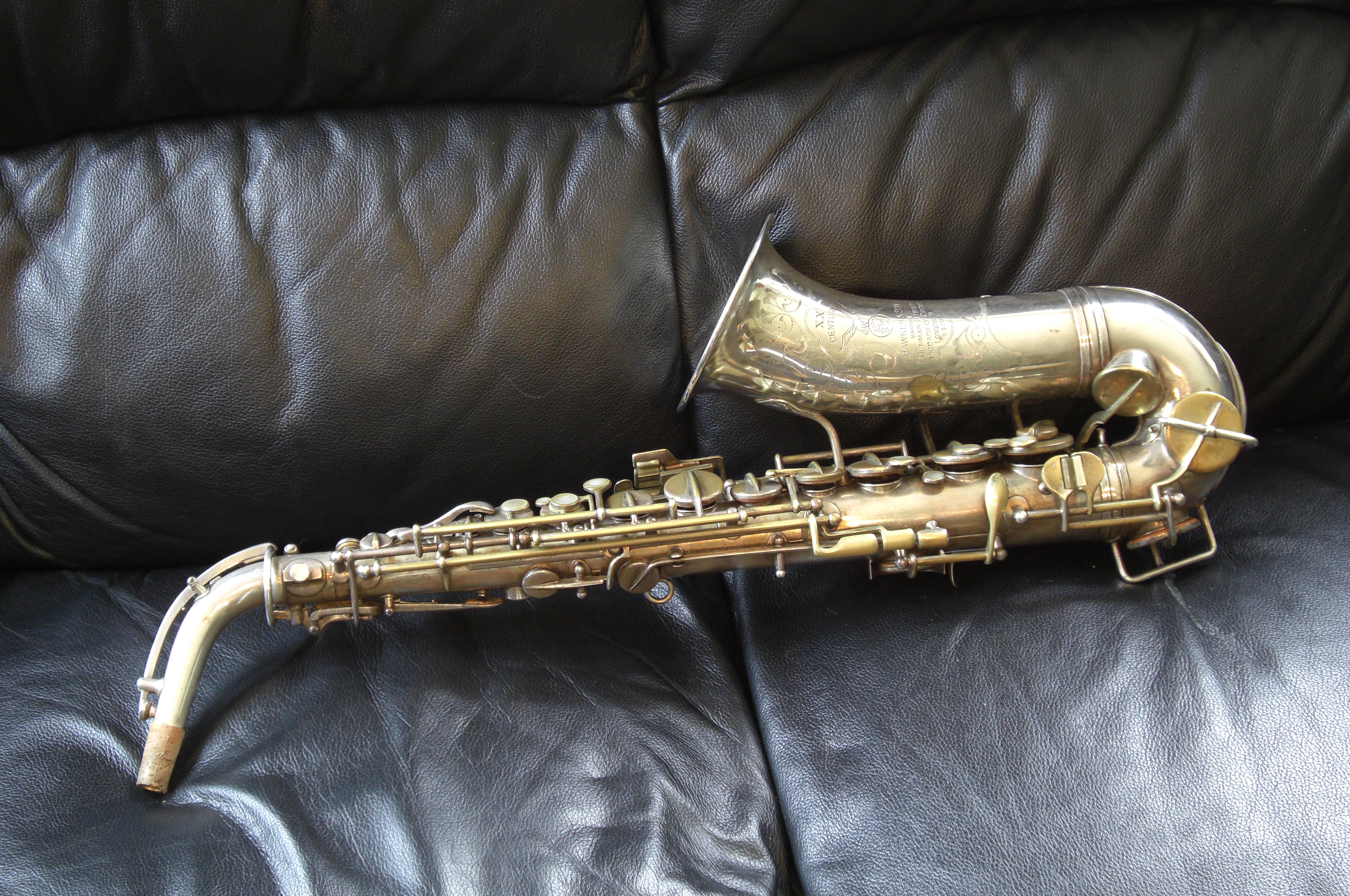 buescher tenor saxophone serial numbers